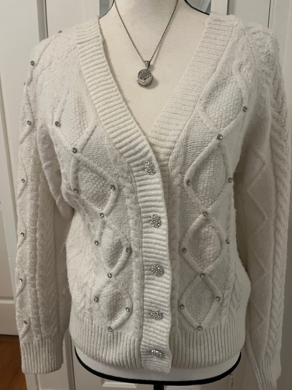 Sam Edelman White Cable Knit Cardigan Rhinestones Trim & Buttons Sz M EUC
